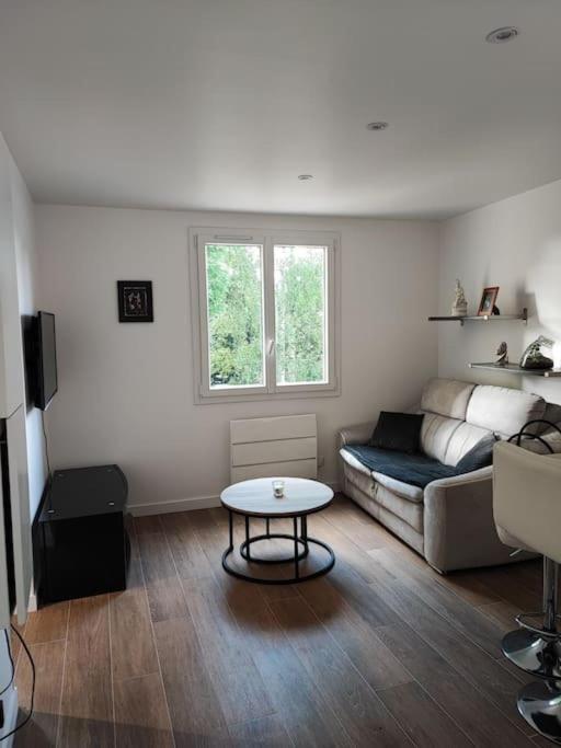 Charmant Appartement 2 Pieces Proche Disneyland Villeneuve-Saint-Denis Ngoại thất bức ảnh