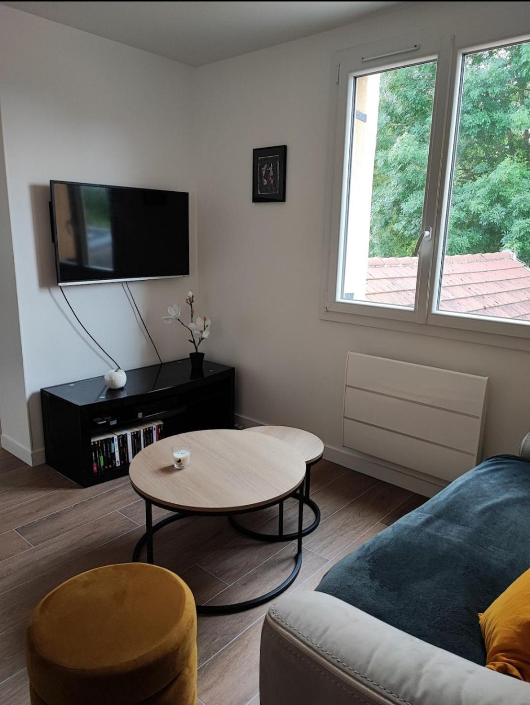 Charmant Appartement 2 Pieces Proche Disneyland Villeneuve-Saint-Denis Ngoại thất bức ảnh